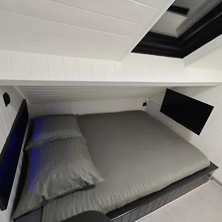 Homestay Budget-room 2p Ostend